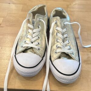 Gold Converse . Size 8 women’s